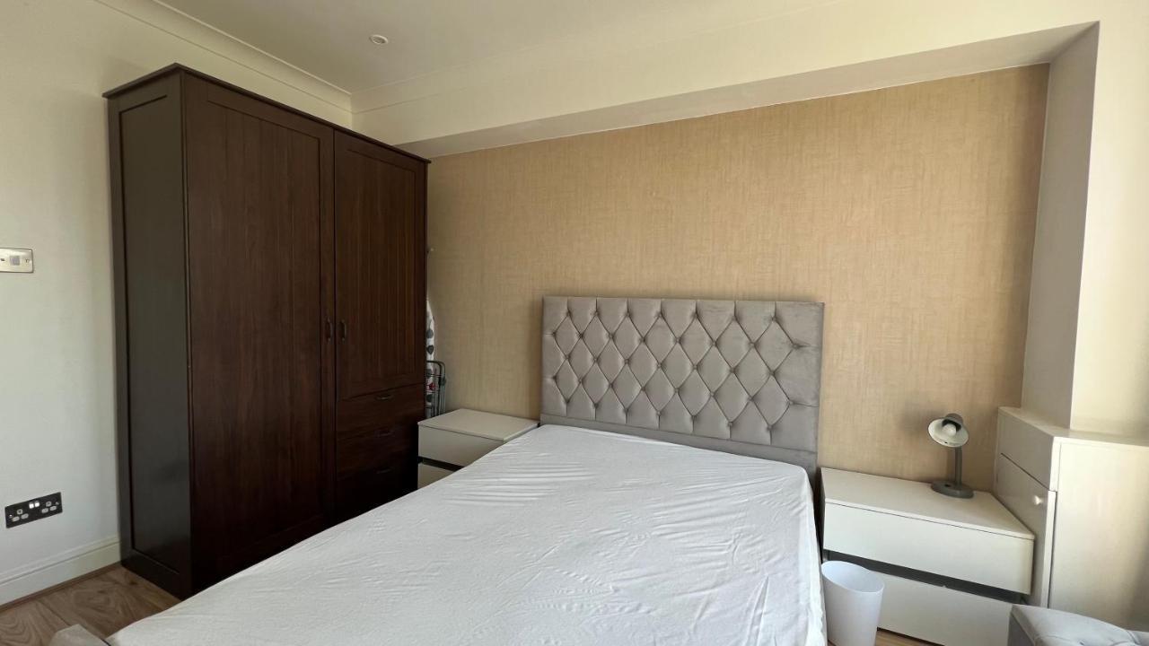 Comfy 2 Bedroom Apartments - Finchley Road, London Kültér fotó