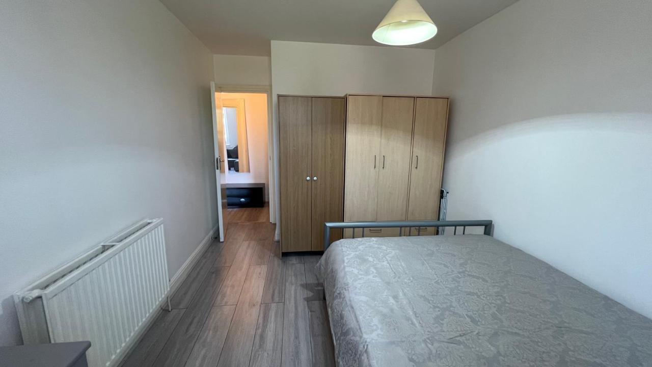 Comfy 2 Bedroom Apartments - Finchley Road, London Kültér fotó