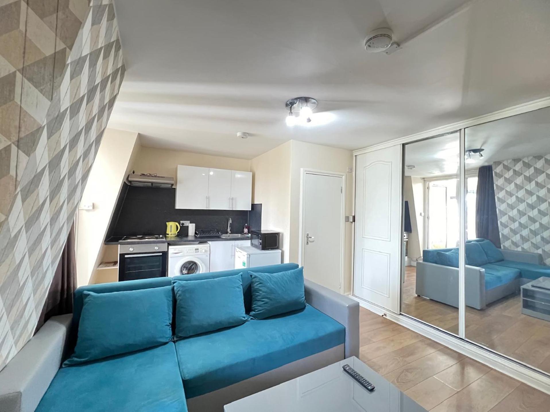 Comfy 2 Bedroom Apartments - Finchley Road, London Kültér fotó